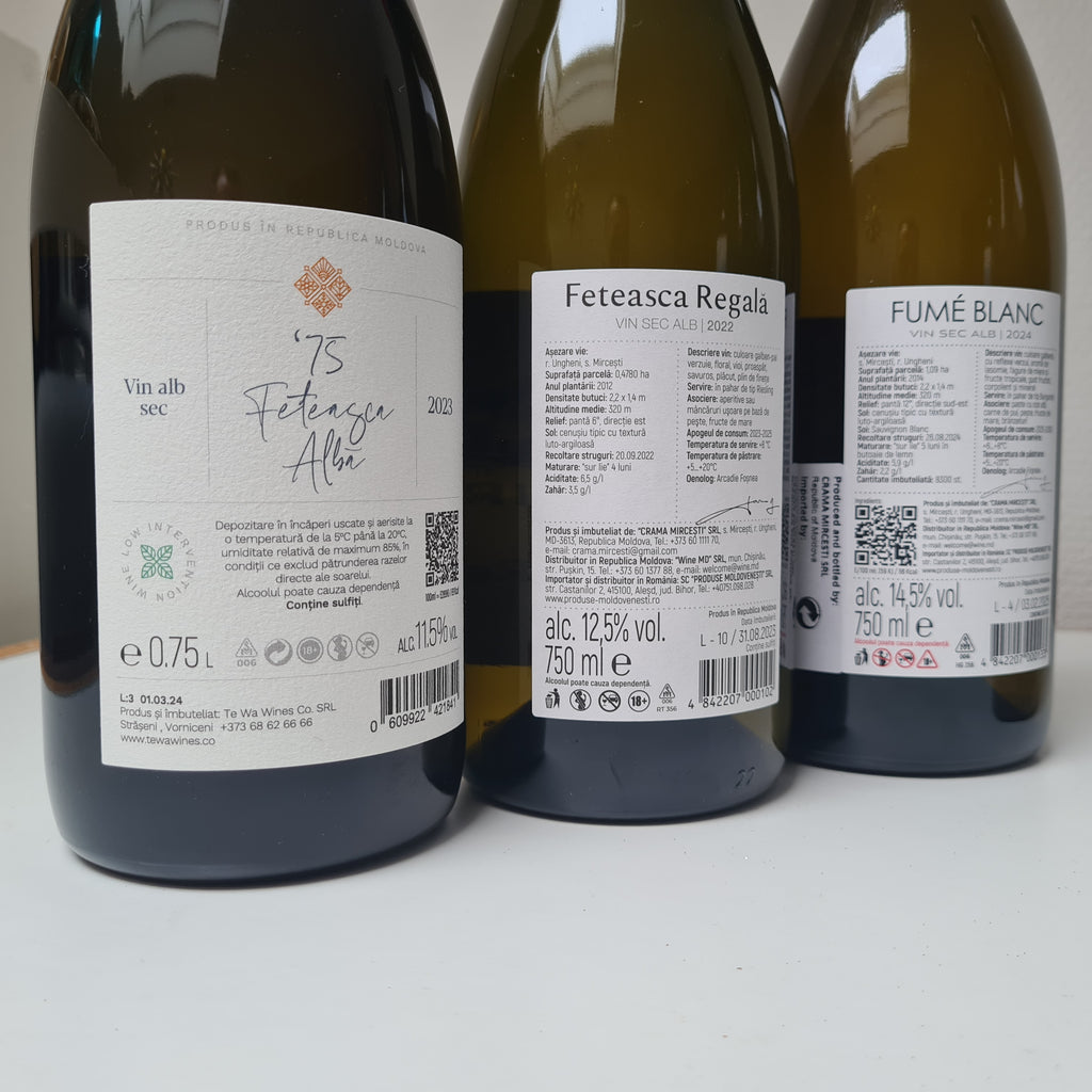 achterzijde etiketten 3 flessen witte wijn uit Moldavië.