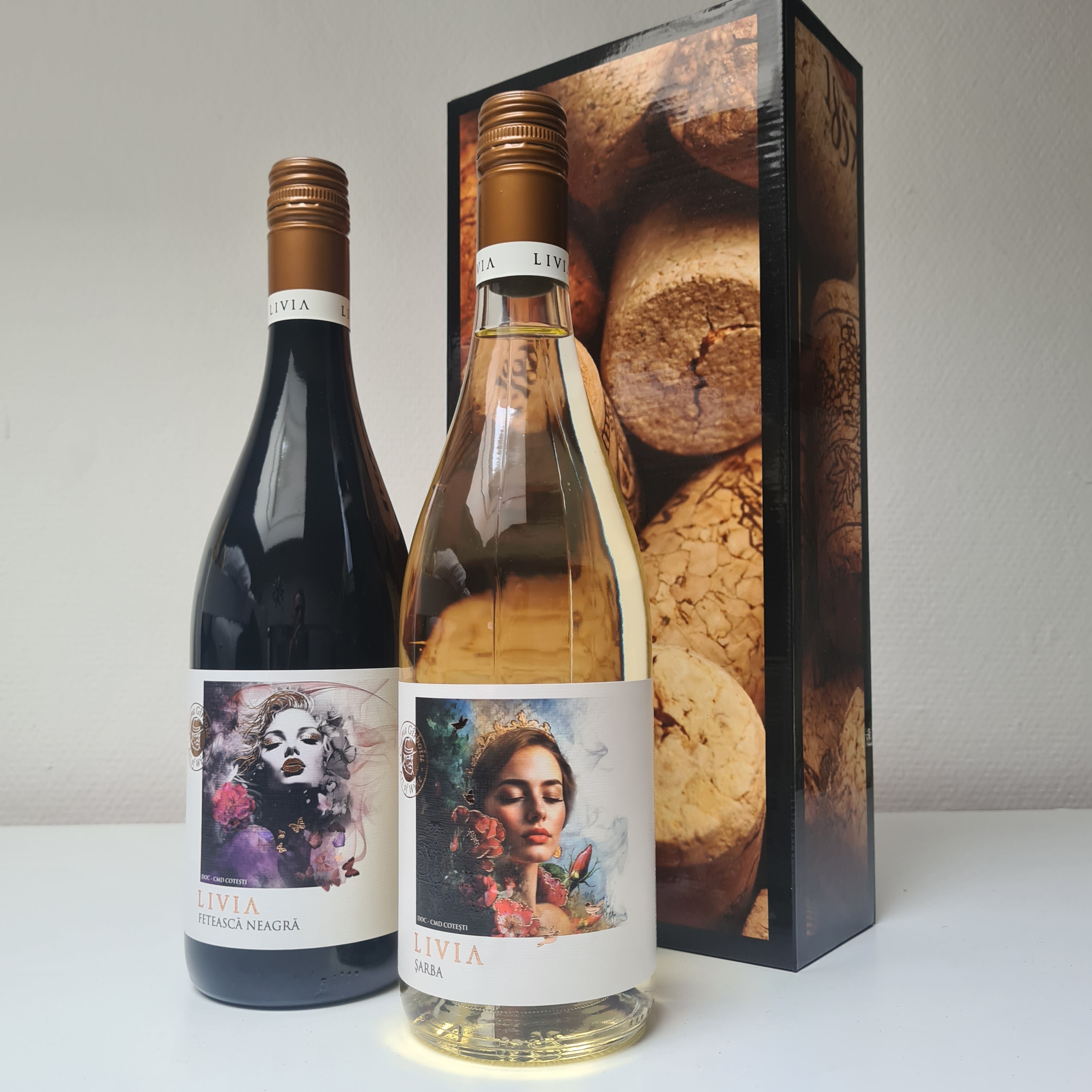 wijn geschenkdoos met 1 fles Sarba 2023  Livia Crama Girboiu  witte wijn.

1 fles Feteasca Neagra  2022  Livia Crama Girboiu rode wijn uit Roemenië
