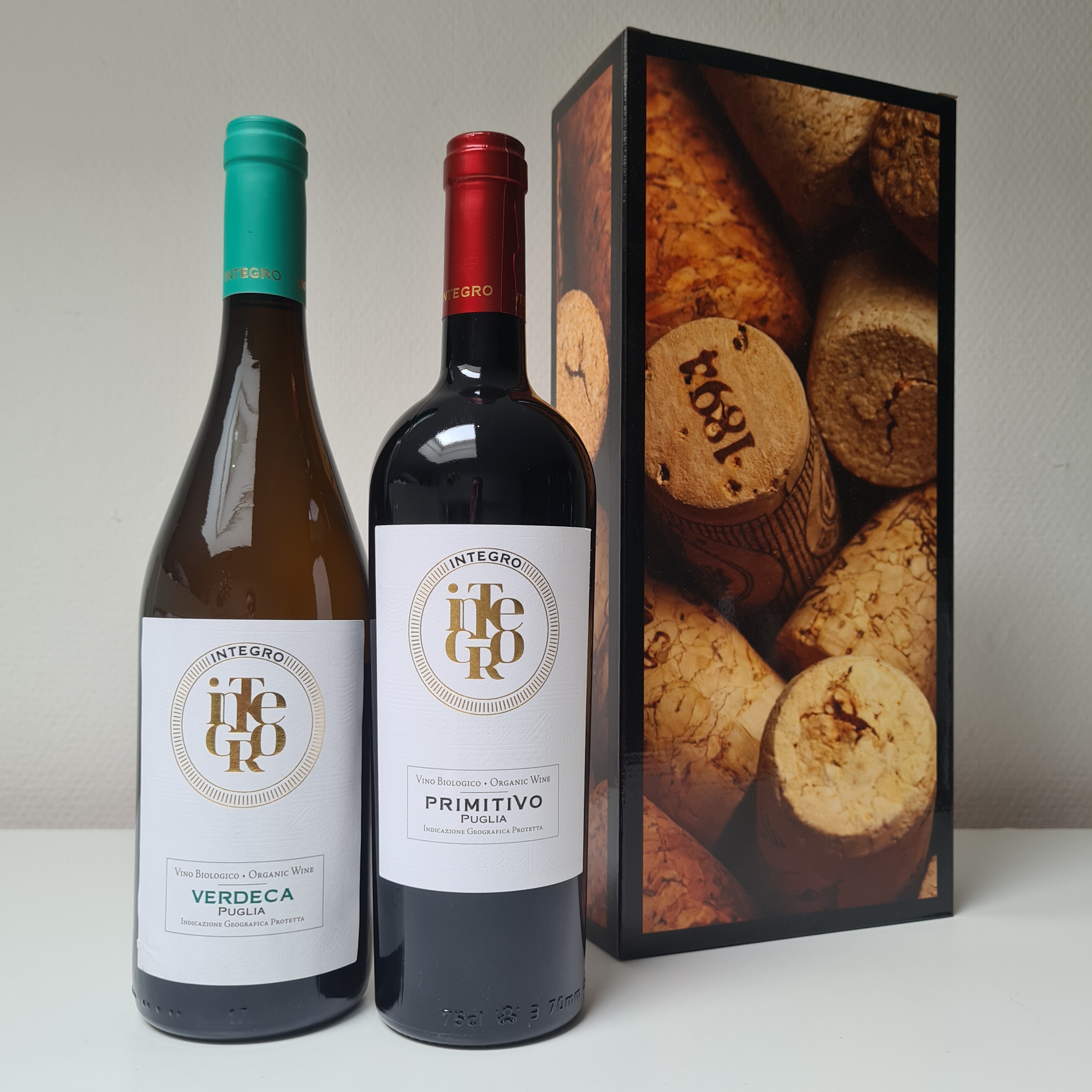 Wine box Italy: 1 bottle white & 1 bottle red