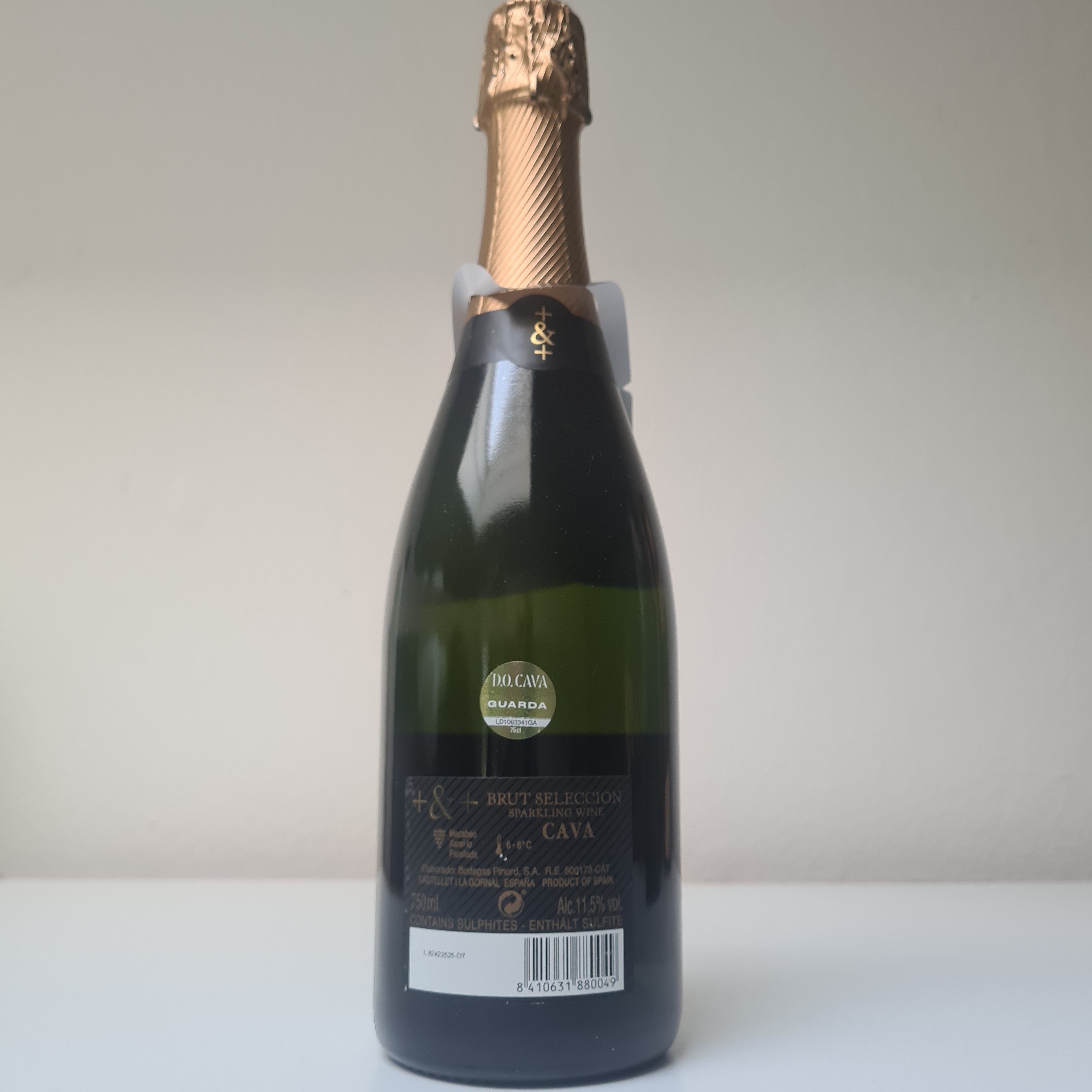 1 fles Cava van Pinord achterzijde