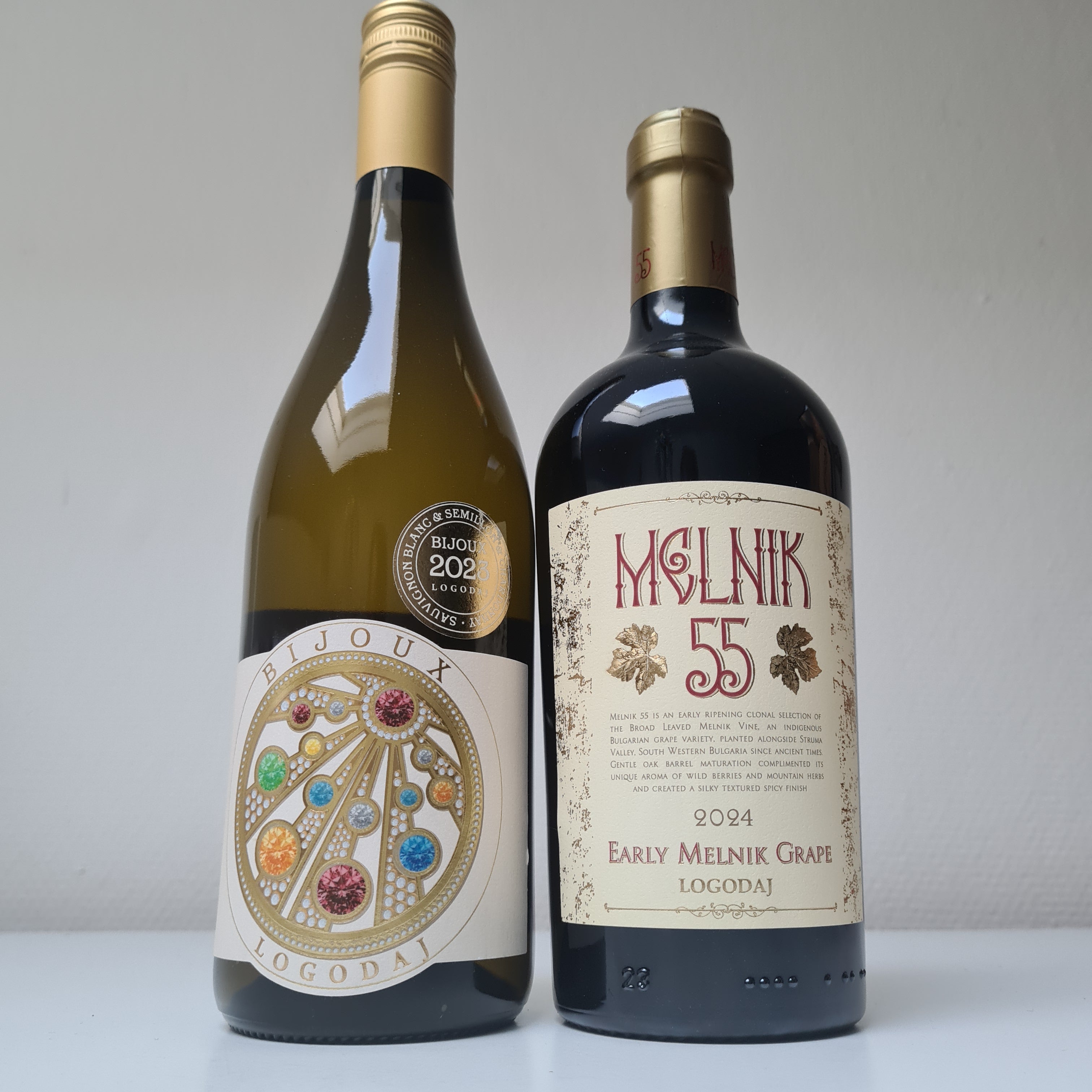 Wijngeschenkdoos Bulgarije : 1 fles wit & 1 fles rood in geschenkdoos.