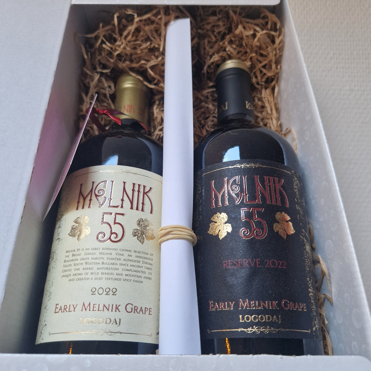 Wijnpakket Bulgarije 2 flessen rode wijn in geschenkdoos Melnik 55 en Melnik 55 reserve Logodaj Winery