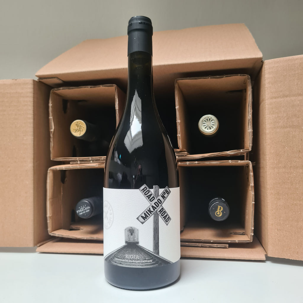 Wijndoos 6 flessen rode wijn uit Spanje in wijnverzenddoos.