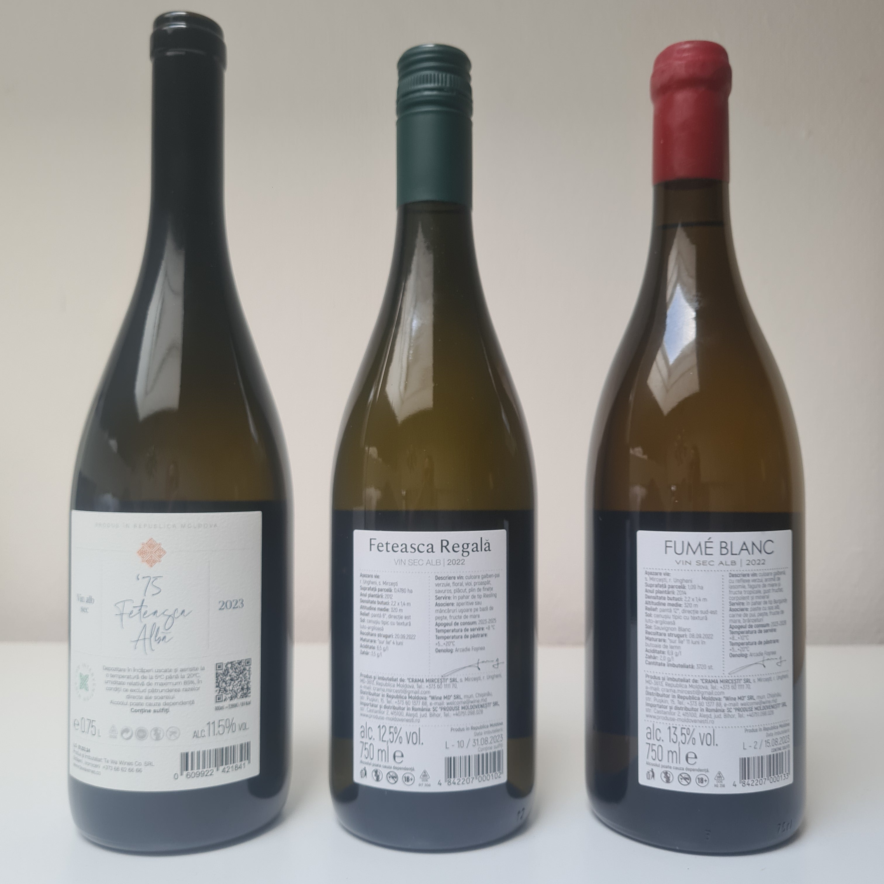 3 flessen witte wijn Feteasca Alba Tewa Wines Fumé Blanc Crama Mircesti en Feteasca Regala Crama Mircesti