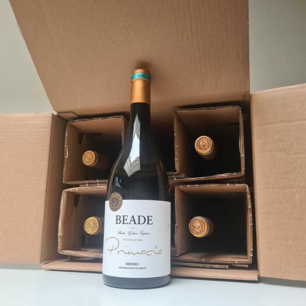 6 flessen Treixadura Beade Primacia uit Spanje in wijnverzenddoos.